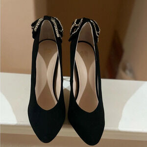 New Victoria’s Secret Black Leather Suede Jeweled Bow On Bsck Closed Toe Heels 9